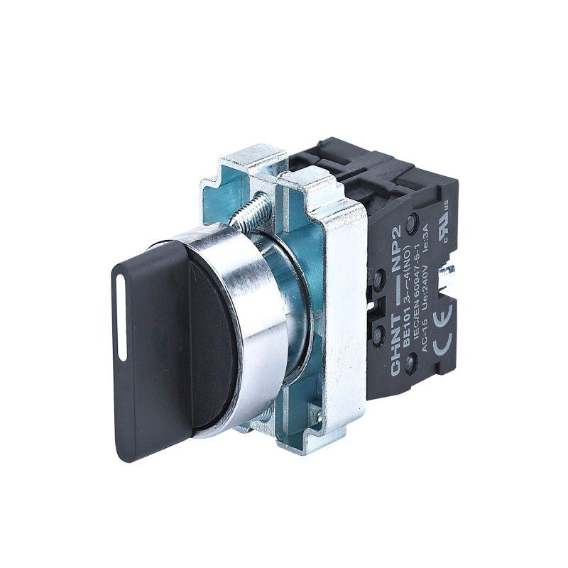 Переключатель NP2-BD45 2 положения возвратом 1НО+1НЗ IP40 (R) CHINT 573984