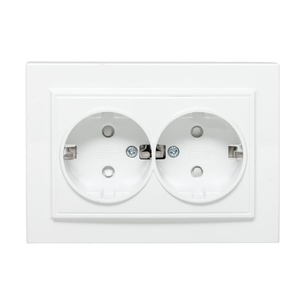 Розетка 2-м СП Минск 16А IP20 с заземл. защ. шторки бел. Basic EKF ERR16-128-100