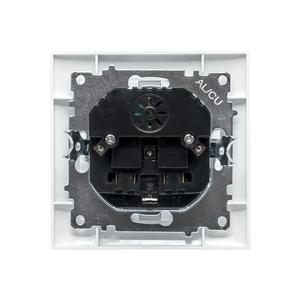 Розетка 1-м СП Валенсия 16А IP20 с заземл. защ. шторки с 2-мя заряд. устройствами USB 2.1А бел. PROxima EKF EWR16-028-10-2USB