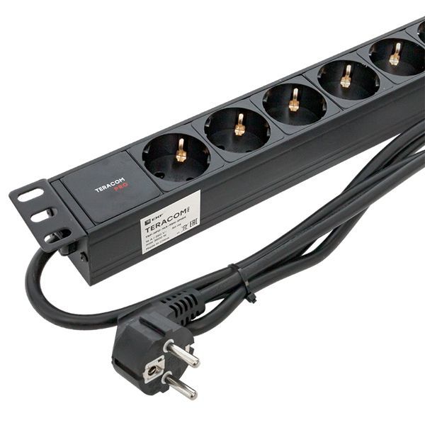 Блок PDU TERACOM PRO 19дюйм 1U 16А/250В 9 роз. Schuko шнур 2м 3х1.5кв.мм вилка Schuko корпус алюм. черн. EKF TRP-HPD-16A-9SH-2MSH