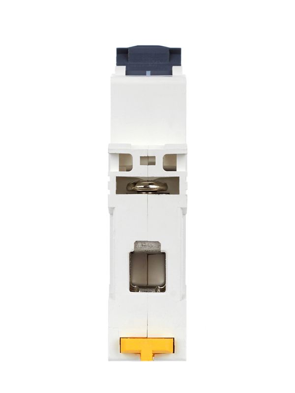 Выключатель автоматический модульный 1п C 4А M06N ARMAT IEK AR-M06N-1-C004