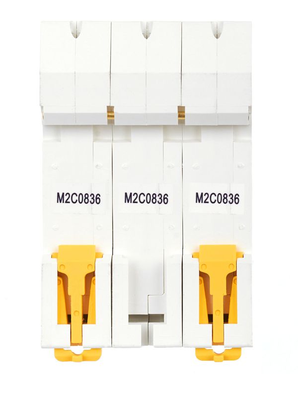 Выключатель автоматический модульный 3п C 8А M06N ARMAT IEK AR-M06N-3-C008