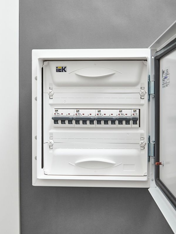 Выключатель автоматический модульный 3п D 2А M06N ARMAT IEK AR-M06N-3-D002