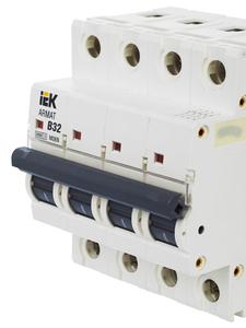 Выключатель автоматический модульный 4п B 32А M06N ARMAT IEK AR-M06N-4-B032