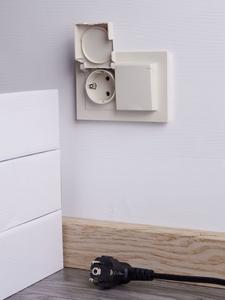 Розетка 2-м СП BRITE РСбш12-3-44-БрКр 16А в сборе IP44 с крышкой беж. IEK BR-R26-16-44-K10-F