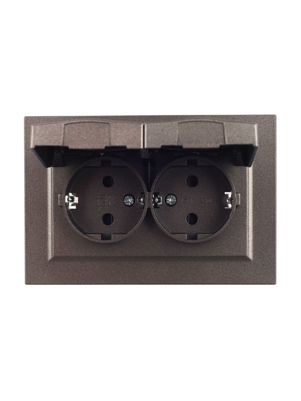 Розетка 2-м СП BRITE 16А в сборе IP44 с крышкой бронза IEK BR-R26-16-44-K45-F
