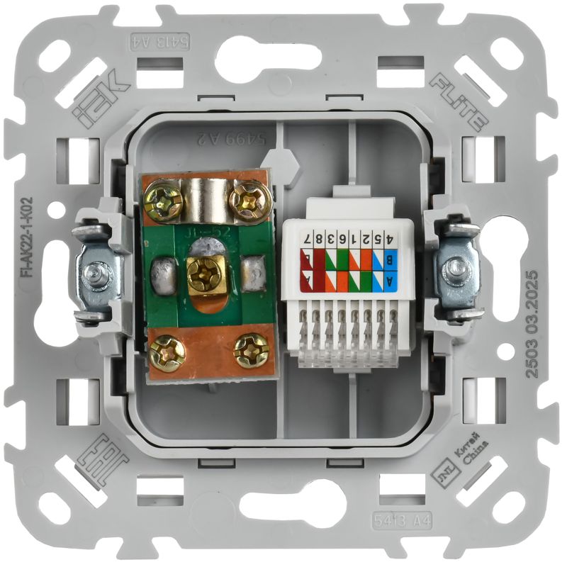 Розетка 2-м СП FLITE РКТВ5е-2-0-ФлЧ RJ45/TV кат.5E UTP механизм черн. IEK FI-AK22-1-K02