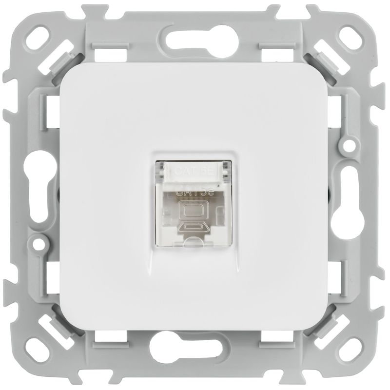 Розетка компьютерная СП FLITE РК5е-1-0-ФлБ RJ45 кат.5E UTP механизм бел. IEK FI-K12-1-K01