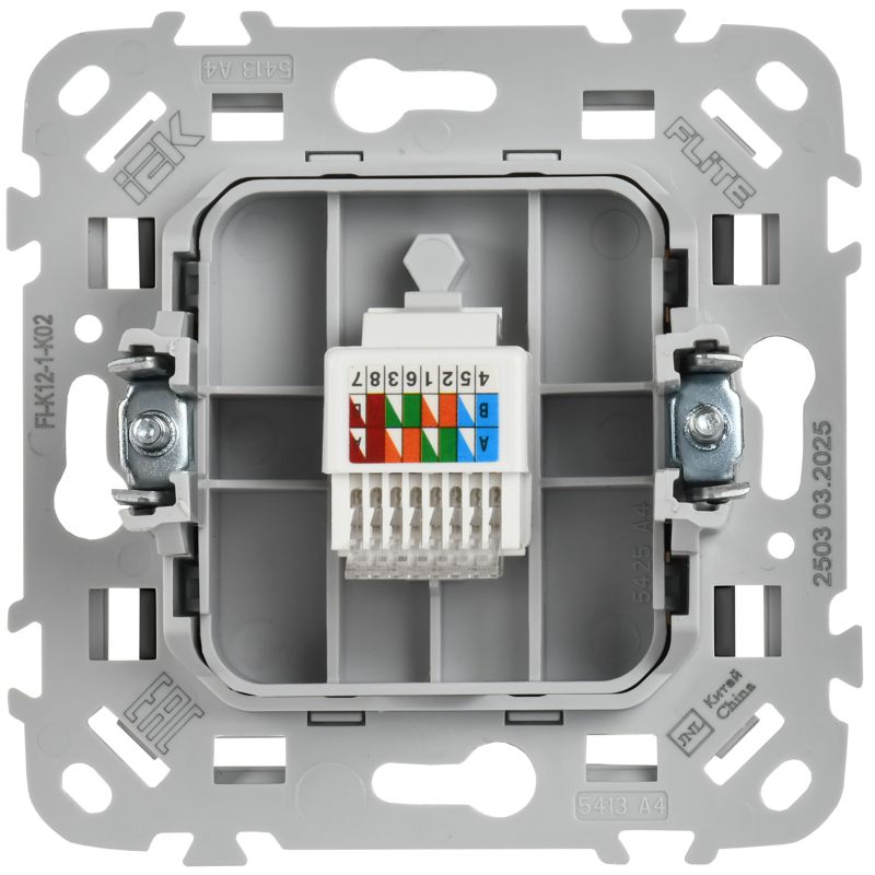 Розетка компьютерная СП FLITE РК5е-1-0-ФлЧ RJ45 кат.5E UTP механизм черн. IEK FI-K12-1-K02