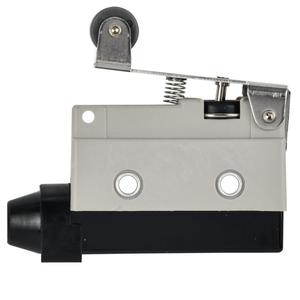 Микропереключатель концевой МП-7141 IP40 укороченный рычаг с роликом IEK KKV12-7141-1-64