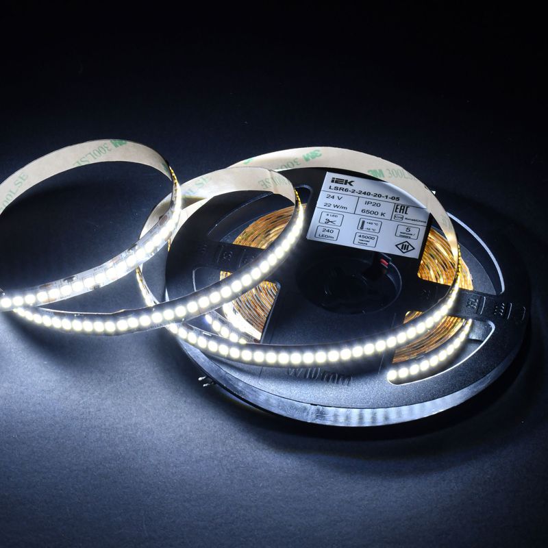 Лента светодиодная 2835-240LED 22Вт/м IP20 10мм 24В 6500К (уп.5м) IEK LSR6-2-240-20-1-05