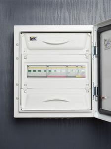 Ограничитель перенапряжения ОПС1-B 4P KARAT IEK MOP20-4-B