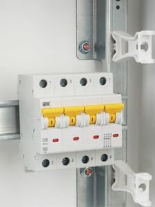 Выключатель автоматический модульный 4п C 50А 6кА ВА47-60M KARAT IEK MVA31-4-050-C