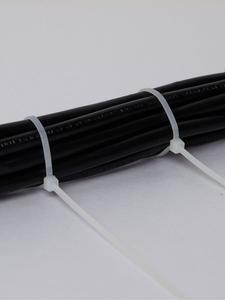Хомут кабельный 2.5х250 нейл. бел. (уп.100шт) IEK UHH31-D025-250-100